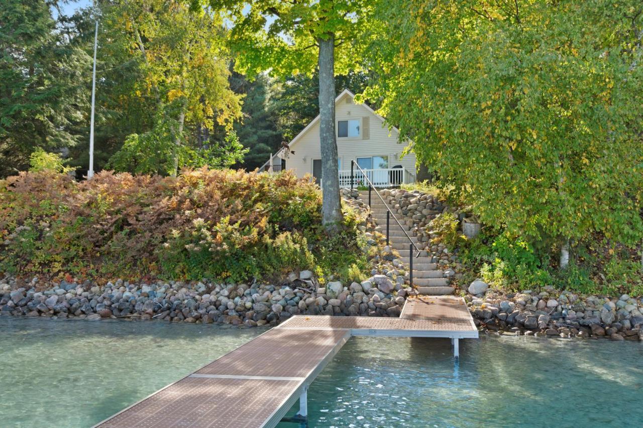 Walloon Lake Cottage Boyne City Exterior photo